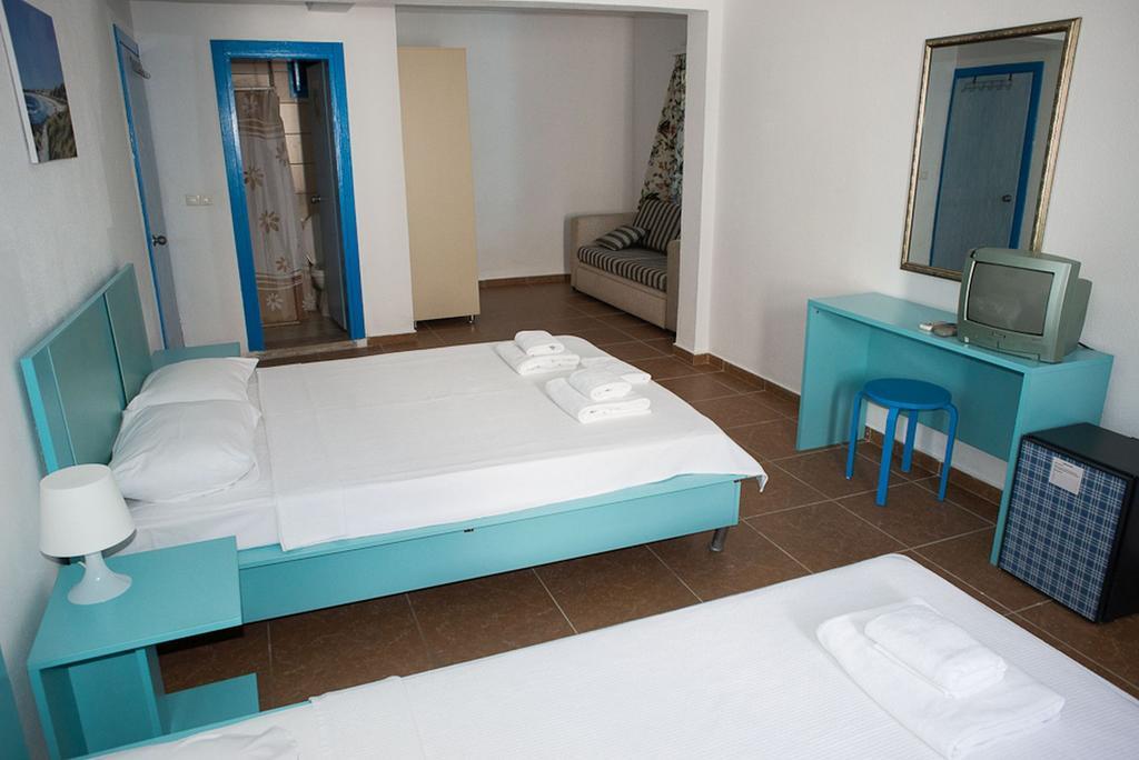 ביטז Esmana Hotel חדר תמונה