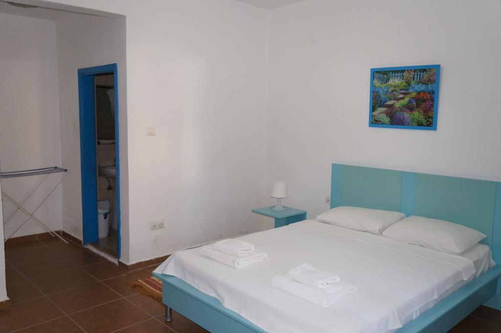 ביטז Esmana Hotel חדר תמונה
